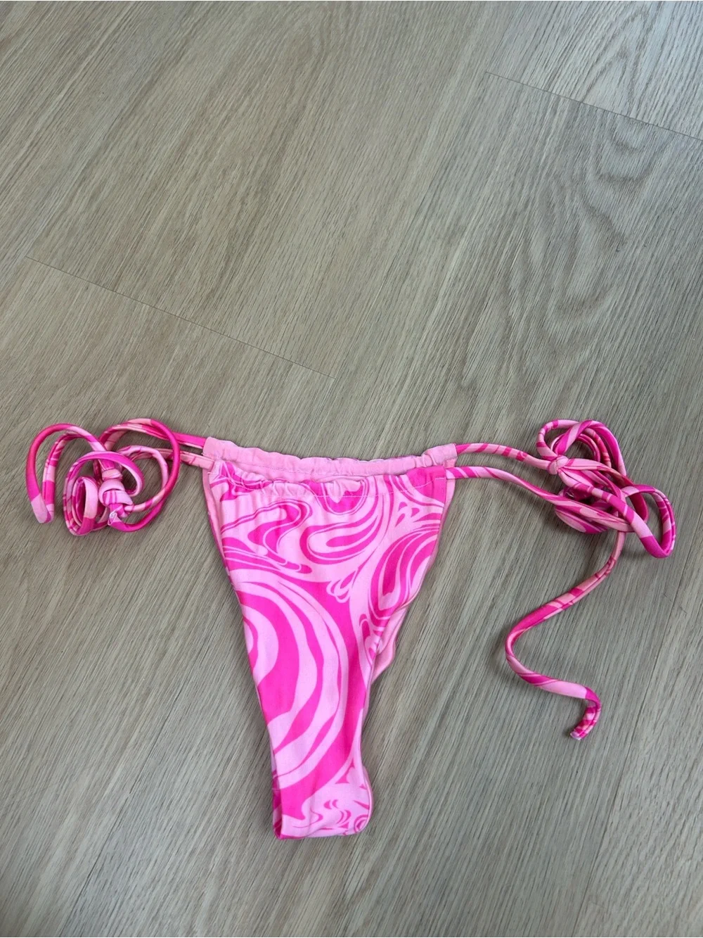 Frankies Bikinis excellent adjustable